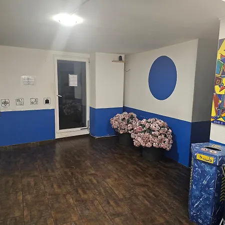 Stay2night Center Hostel