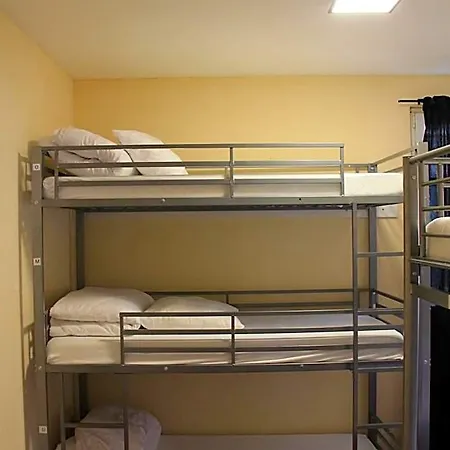 Stay2night Center