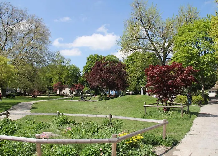 Auberge de jeunesse Stay2night Center *