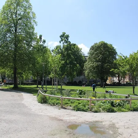 Hostel Stay2night Center *