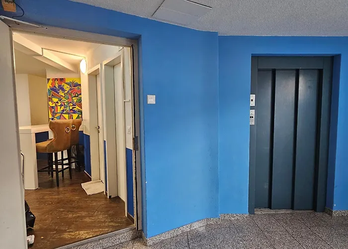 Stay2night Center Hostal Zúrich